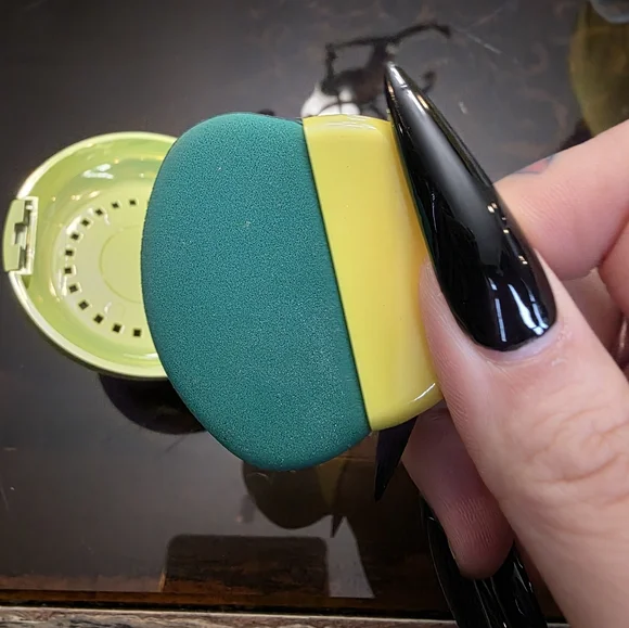 physicians formula butter bronzer - Picture 3 of 5